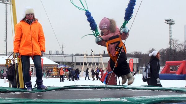 Fun and Games at Moscow’s Snow and Ice Festival - Sputnik International