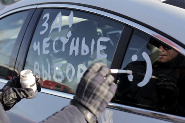 Motorists Circle Moscow, Demanding Fair Elections - Sputnik International