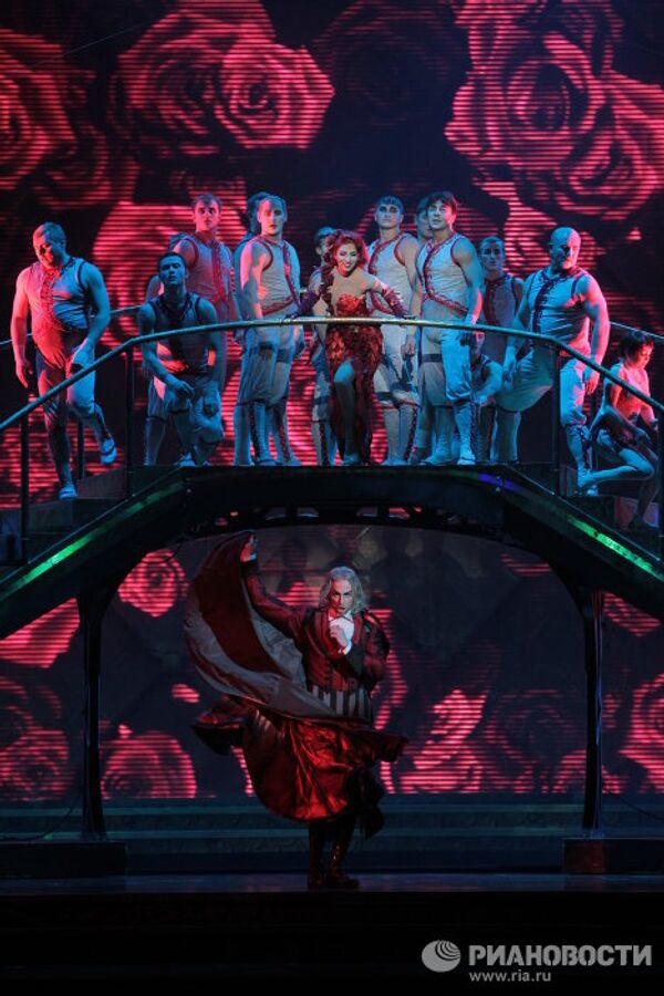 Mandragora, white clowns and the Wheel of Death at Cirque du Soleil’s Zarkana show in the Kremlin - Sputnik International