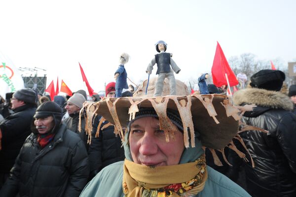 Unusual Costumes at Anti-Putin March in Moscow - Sputnik International