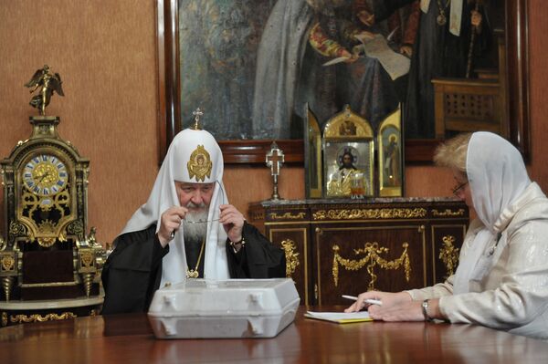 Russian Patriarch Votes For 'Stability' - Sputnik International