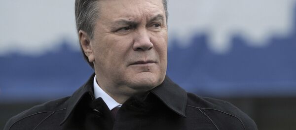 Украина ежегодно переплачивает за газ около $3,8 млрд, заявил Янукович - Sputnik International