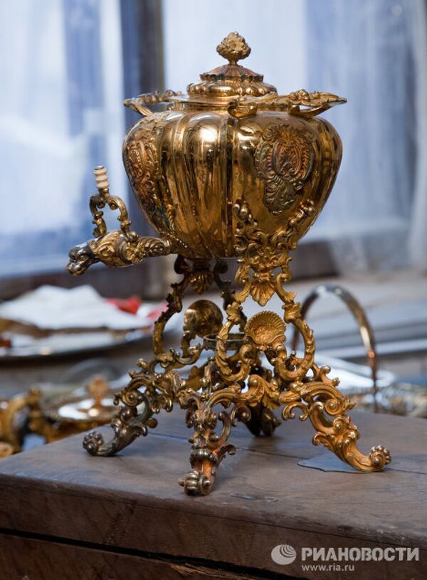 Treasure Found During Mansion Restoration in St. Petersburg - Sputnik International