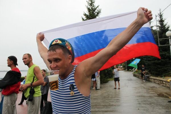 Russia Ranked 76th in World Happiness Report     - Sputnik International