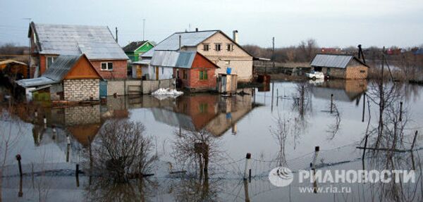 Nearly One Thousand Houses Flooded in Russia - Sputnik International