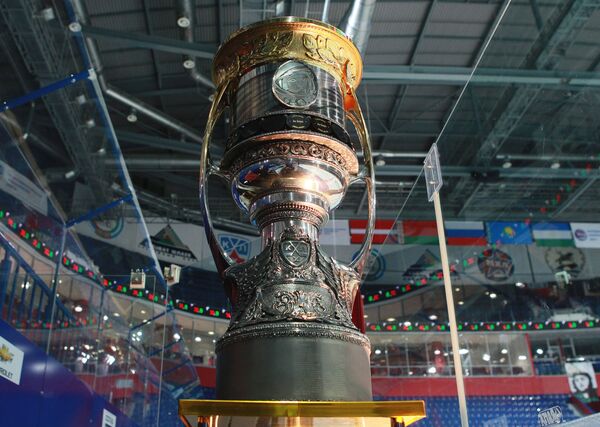 KHL Winners to Show Gagarin Cup where They Choose          - Sputnik International