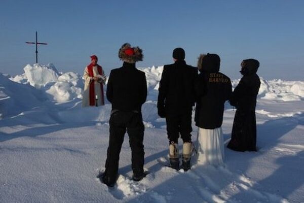 Венчание впервые прошло на Северном полюсе - Sputnik International