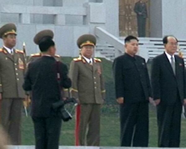 Largest Kim Jong-il Statue Unveiled in Pyongyang - Sputnik International