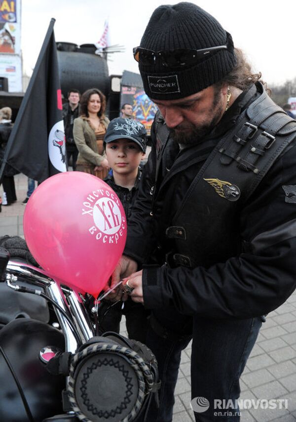 Night Wolves Rally in Support of Orthodox Church Night Wolves Rally in Support of Orthodox Church - Sputnik International