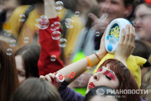 Soap bubble parade on Arbat Street - Sputnik International