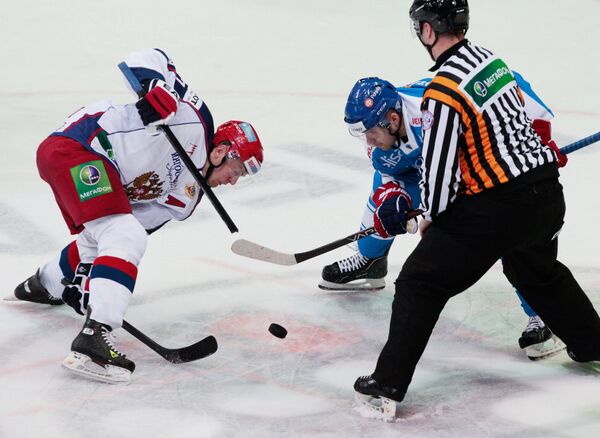 Russia has suffered a 2-0 home defeat to Finland in a key warm-up match for next month’s ice hockey world championships. - Sputnik International
