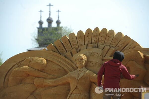 Выставка скульптур из песка Великая история России - Sputnik International