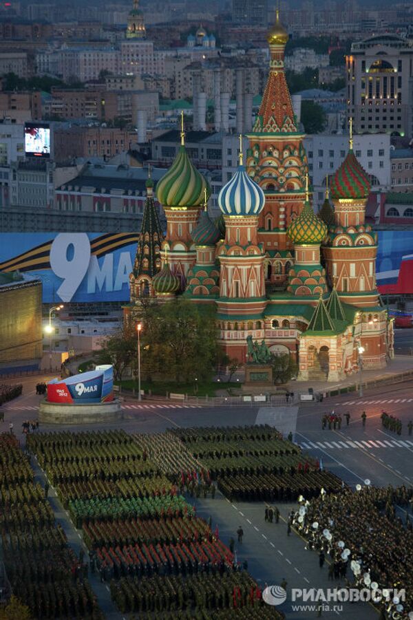 Night-time Victory Parade Rehearsal in Red Square - Sputnik International