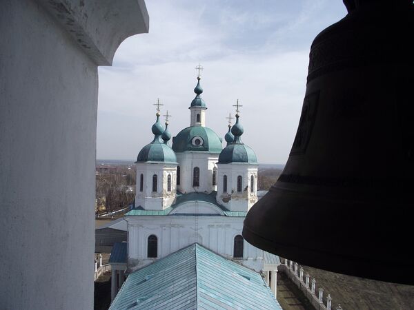 Sixty-Four Percent of Russians Trust Orthodox Church - Sputnik International