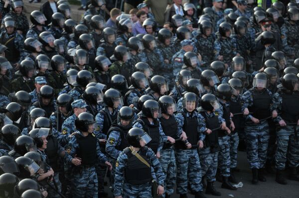 Russian Police Break Up Anti-Putin Rally - Sputnik International