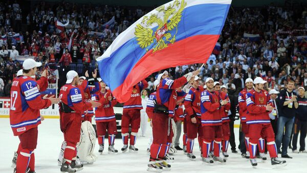 Russian hockey team celebrate after victory over Slovakia at the world hockey championships - Sputnik International