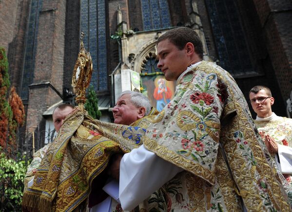 Feast of Corpus Christi Observed in Wrocław - Sputnik International