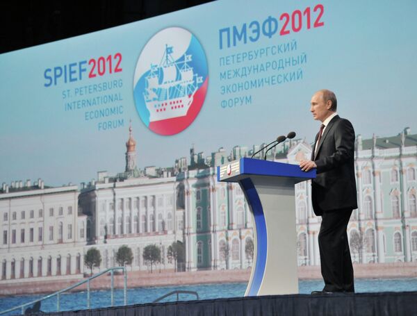 Putin Calls for 27% GDP Investment by 2018          - Sputnik International
