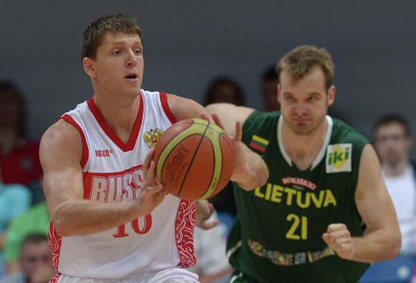 The Russian national basketball team beat Lithuania 101-79 - Sputnik International