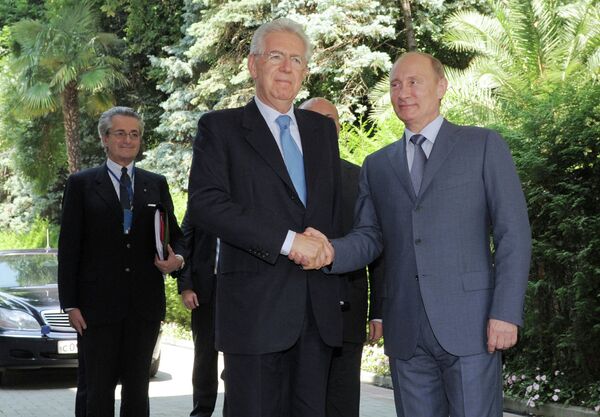  Mario Monti and Vladimir Putin  - Sputnik International