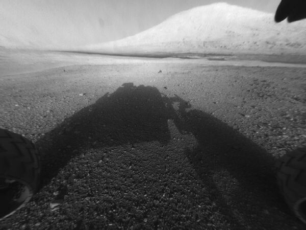Mars Rover Sends Descent Images to Earth  - Sputnik International