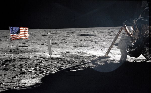 Armstrong commanded the Apollo 11 spaceship that landed on the moon on July 20, 1969 - Sputnik International