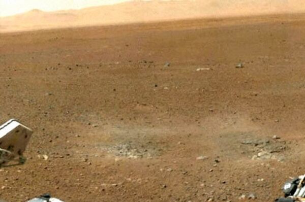 NASA’s Curiosity Rover Sends Back First Color Panoramic Pictures of Mars - Sputnik International