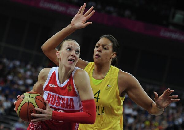 Australia Thrashes Russia for Women’s Basketball Bronze       - Sputnik International