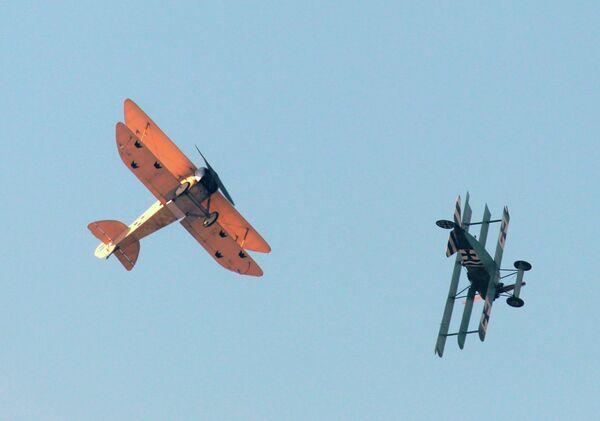 Airshow Marks Centenary of Russian Air Force - Sputnik International