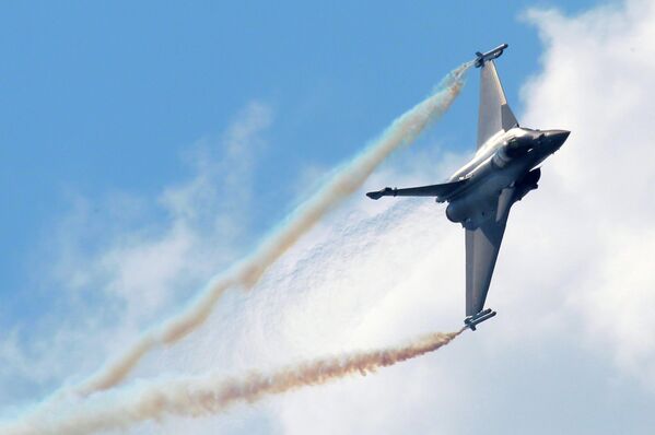 Airshow Marks Centenary of Russian Air Force - Sputnik International