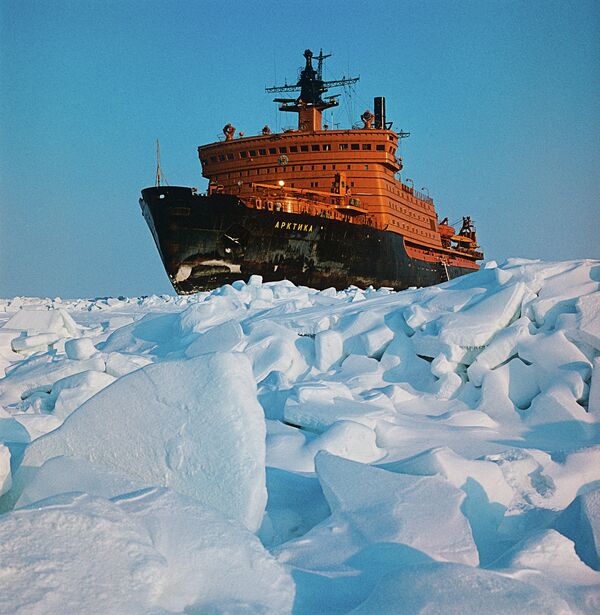The Arktika Icebreaker that Reached the North Pole - Sputnik International
