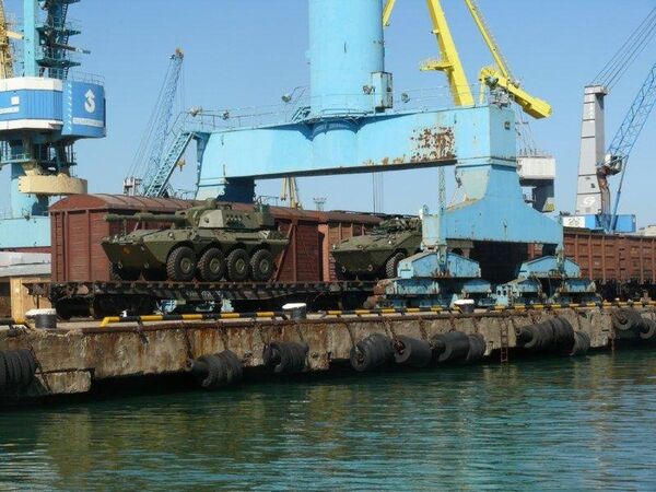 Italian Centauro tanks arriving at Novorossiysk this week - Sputnik International