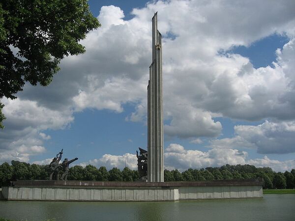 Riga monument to Soviet soldiers - Sputnik International