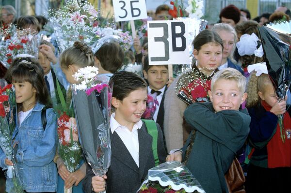 Back to School or How Moscow School Students Changed in the Past 50 Years - Sputnik International