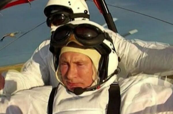 Putin Joins Project to Save Rare Cranes - Sputnik International