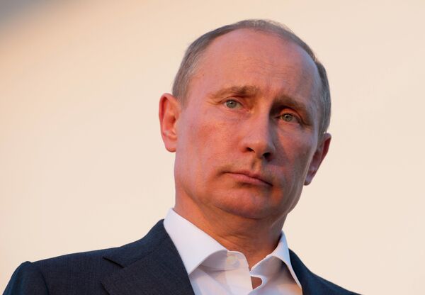 Putin arrived on an official visit to Tajikistan late on Thursday - Sputnik International