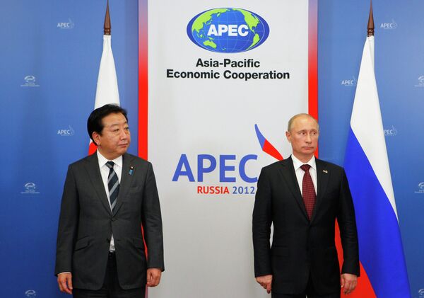 Japanese Prime Minister Yoshihiko Noda and Russian President Vladimir Putin  - Sputnik International