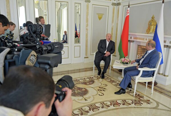 Meeting of  Alexander Lukashenko and Vladimir Putin - Sputnik International