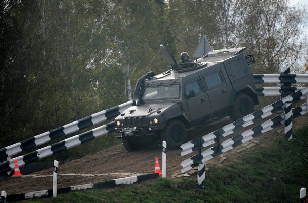 Iveco LMV M65 Lynx armored vehicle - Sputnik International