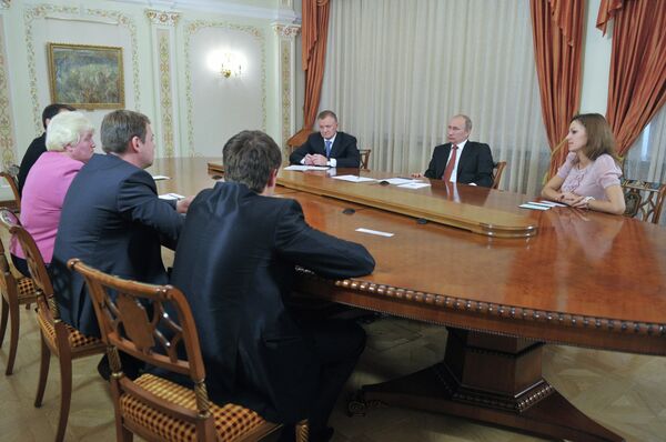 Putin meeting local residents from Russia's Ryazan Region - Sputnik International