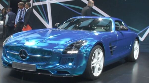 Paris Motor Show Showcases Race Cars, Hybrids and New Electric Cars - Sputnik International