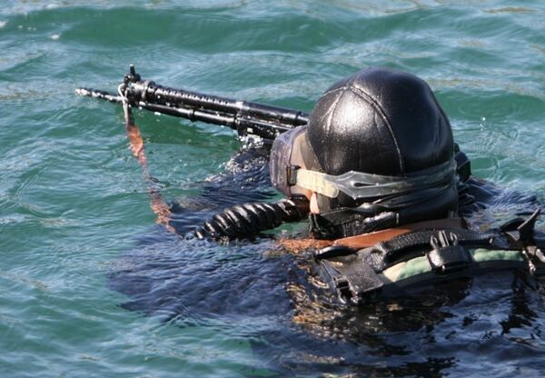 Pacific Fleet’s Combat Swimmers Practice Countersabotage Measures - Sputnik International