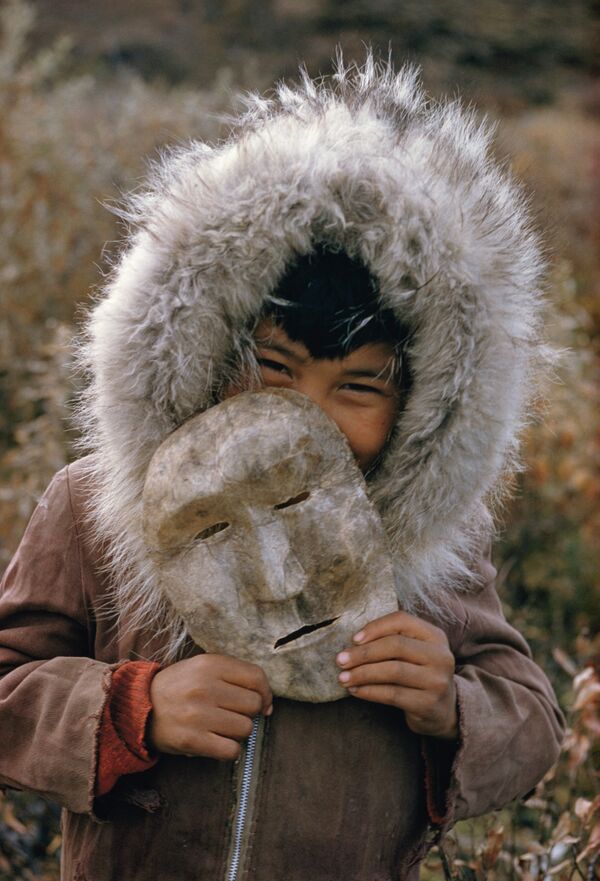 Thomas J. Abercrombie (1930-2006). A Nunamiut boy, Anaktuvuk Pass, Alaska - Sputnik International
