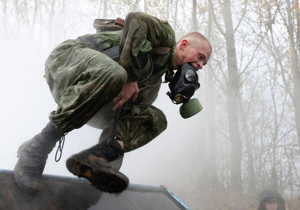 Belarusian Soldiers Take Crimson Beret Qualification Exam - Sputnik International