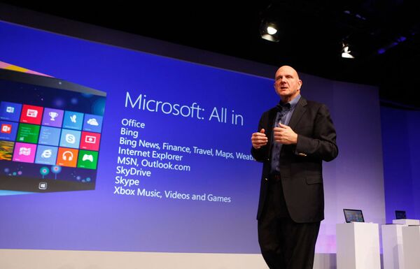 Microsoft CEO Steve Ballmer announces the availability of Windows 8 at a launch event in New York City - Sputnik International