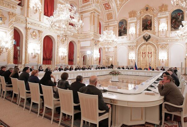Russian President Vladimir Putin at a meeting of the presidential Human Rights Council - Sputnik International