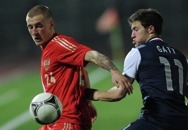 Maksim Grigoriev and Joshua Gatt Maksim Grigoriev and Joshua Gatt - Sputnik International