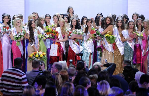 The most beautiful girl in Russia and her rivals - Sputnik International