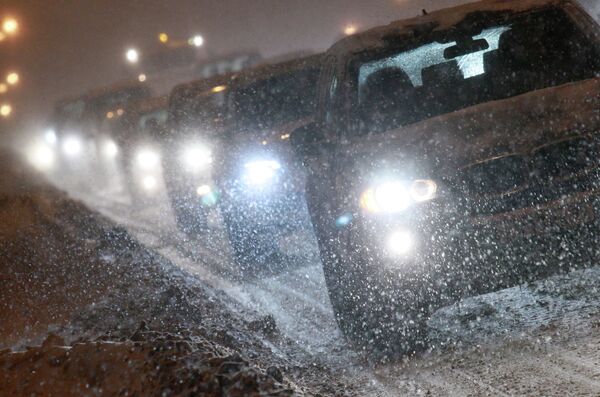 Zenit Fans Stuck in Snow en Route to Spartak    - Sputnik International