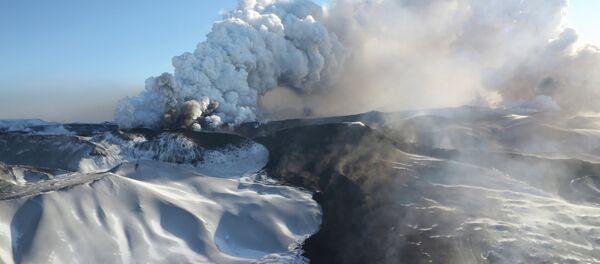 Kamchatka Volcano Erupts After 36-year Inactivity Kamchatka Volcano Erupts After 36-year Inactivity - Sputnik International
